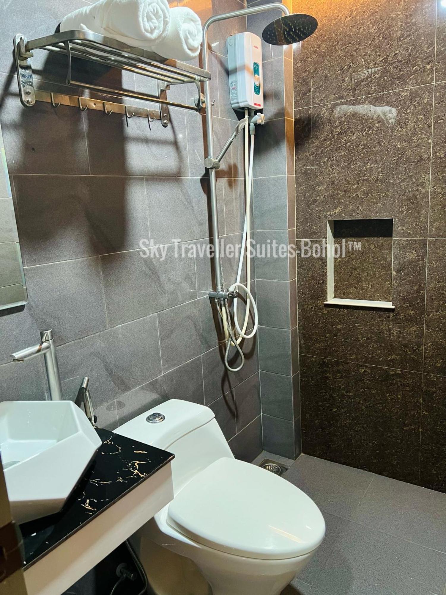 Sky Traveller Suites بنغلاو المظهر الخارجي الصورة